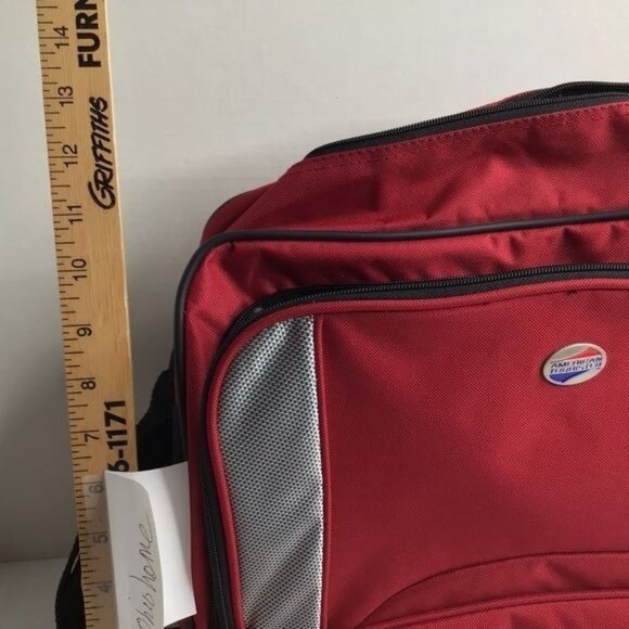 American Tourister Red Carry On Bag Shoulder Adjustable Travel Overnight Retro - Picture 7 of 12